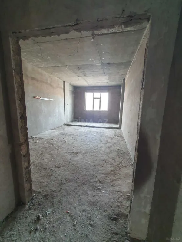 Satılır 3 otaqlı mənzil 142.8 m²