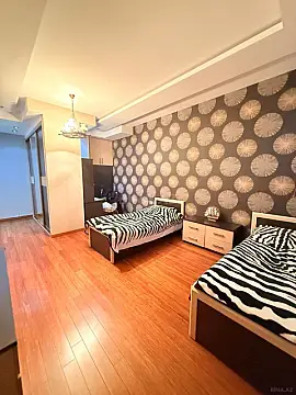 Satılır 4 otaqlı mənzil 185 m²