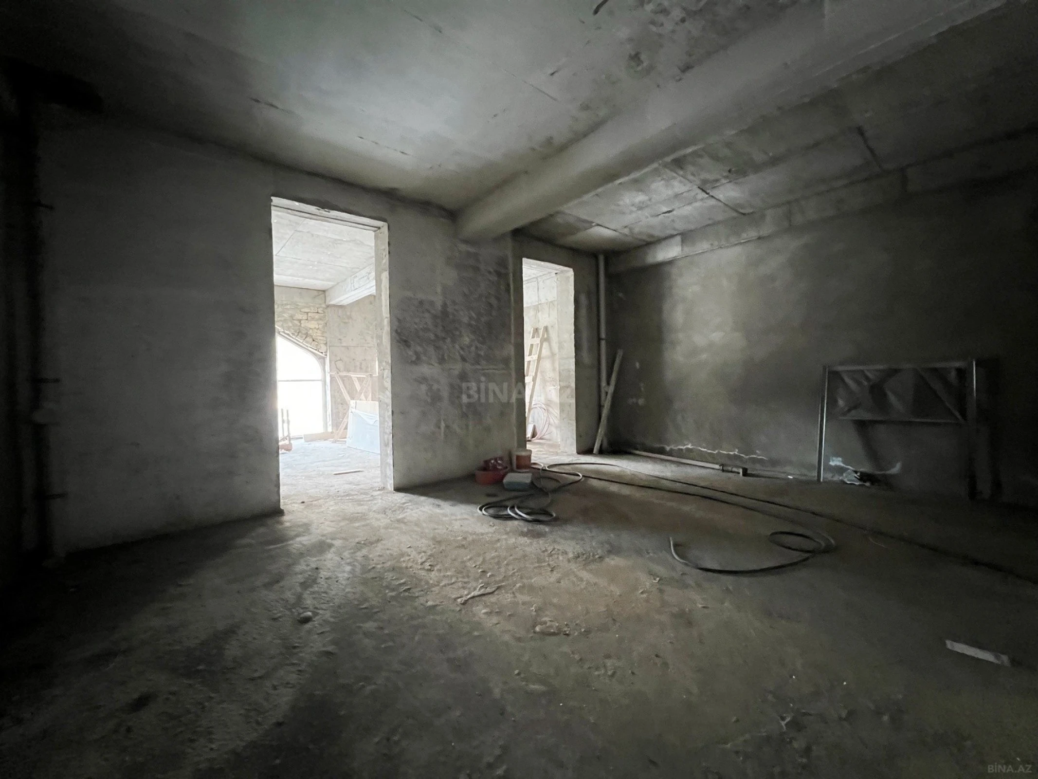 Satılır obyekt 91 m²