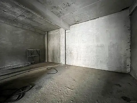 Satılır obyekt 91 m²