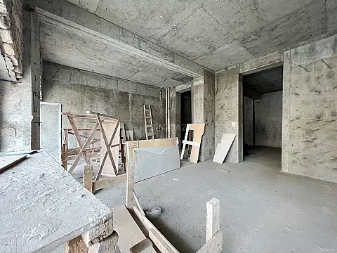 Satılır obyekt 91 m²