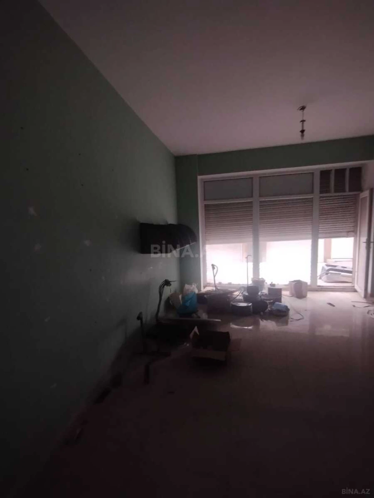 Satılır obyekt 28 m²