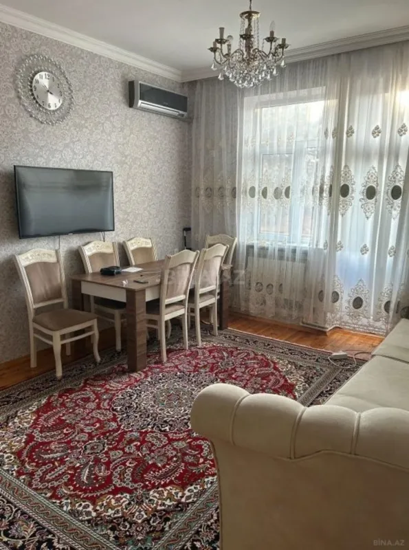Satılır 2 otaqlı mənzil 75 m²