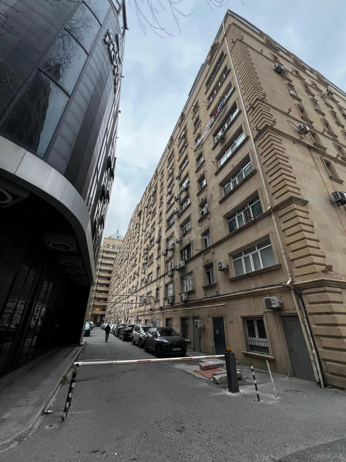 Satılır 3 otaqlı mənzil 105 m²