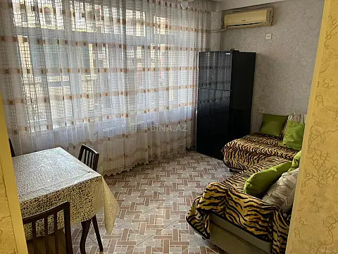 Satılır 3 otaqlı mənzil 105 m²