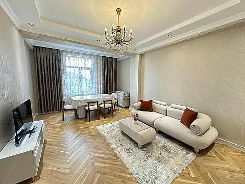 Kirayə verilir 2 otaqlı mənzil 75 m² — Bakı, Nizami 2 otaq 75.00 m²