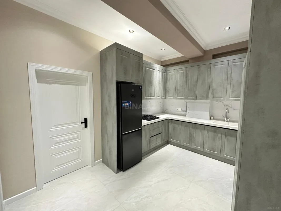 Kirayə verilir 2 otaqlı mənzil 75 m²