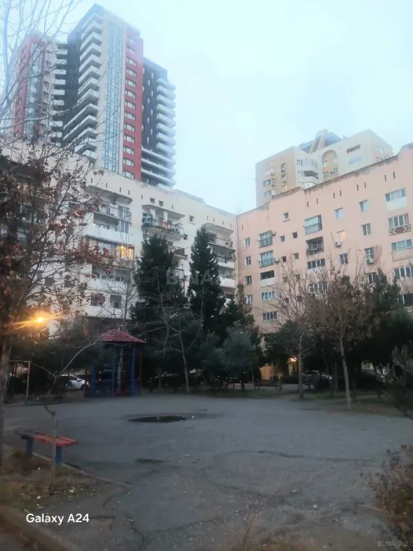 Satılır 3 otaqlı mənzil 86 m²