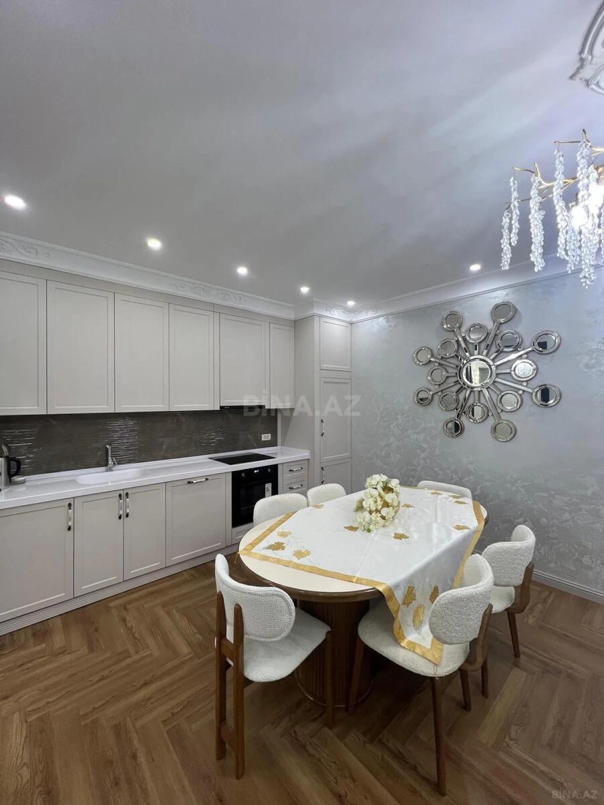 Satılır 3 otaqlı mənzil 100 m²