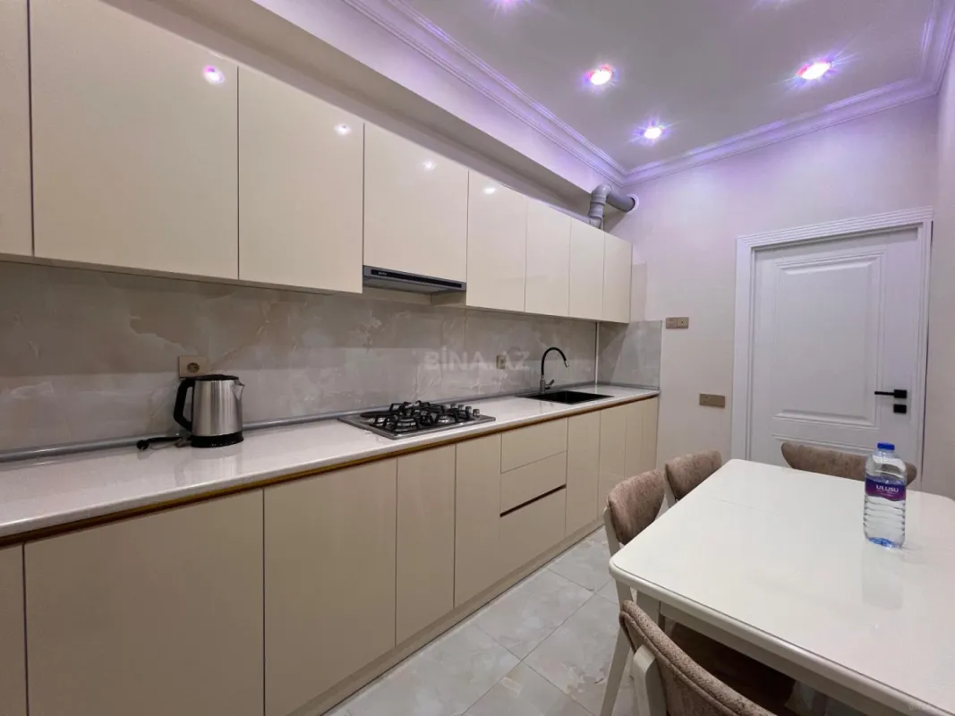 Kirayə verilir 3 otaqlı mənzil 92 m²