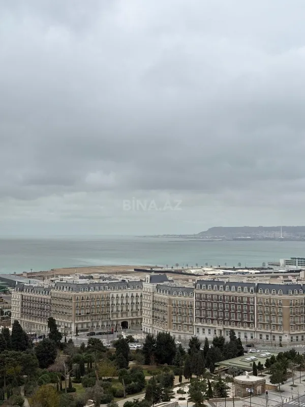 Kirayə verilir 3 otaqlı mənzil 157 m²