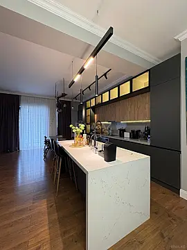 Kirayə verilir 3 otaqlı mənzil 157 m²