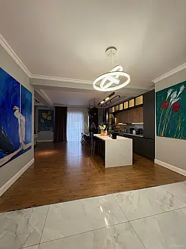 Kirayə verilir 3 otaqlı mənzil 157 m²