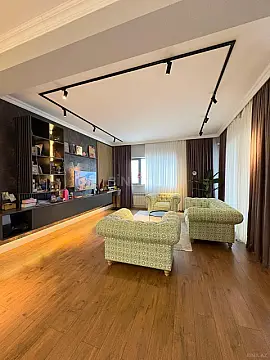 Kirayə verilir 3 otaqlı mənzil 157 m²