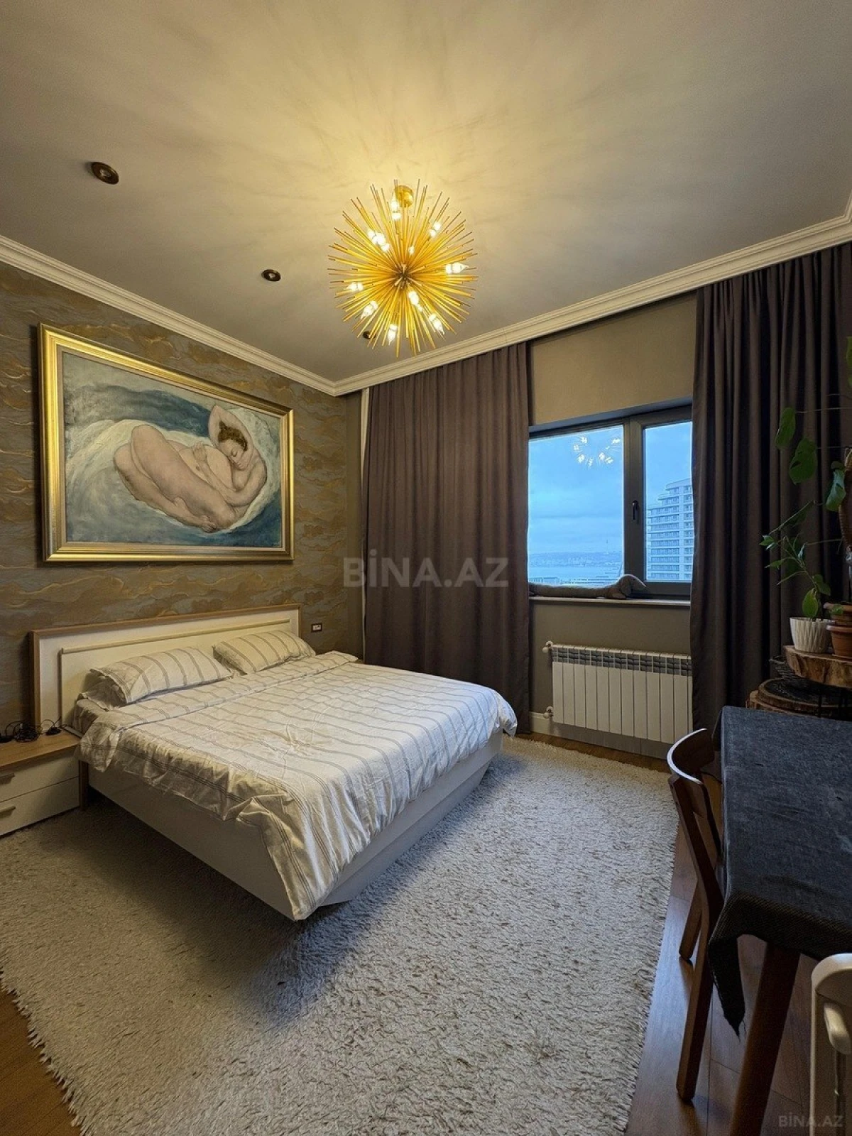 Kirayə verilir 3 otaqlı mənzil 157 m²