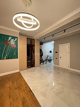 Kirayə verilir 3 otaqlı mənzil 157 m²