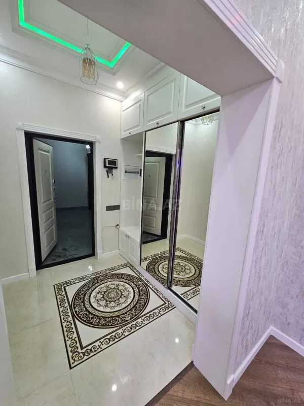 Satılır 2 otaqlı mənzil 100 m²
