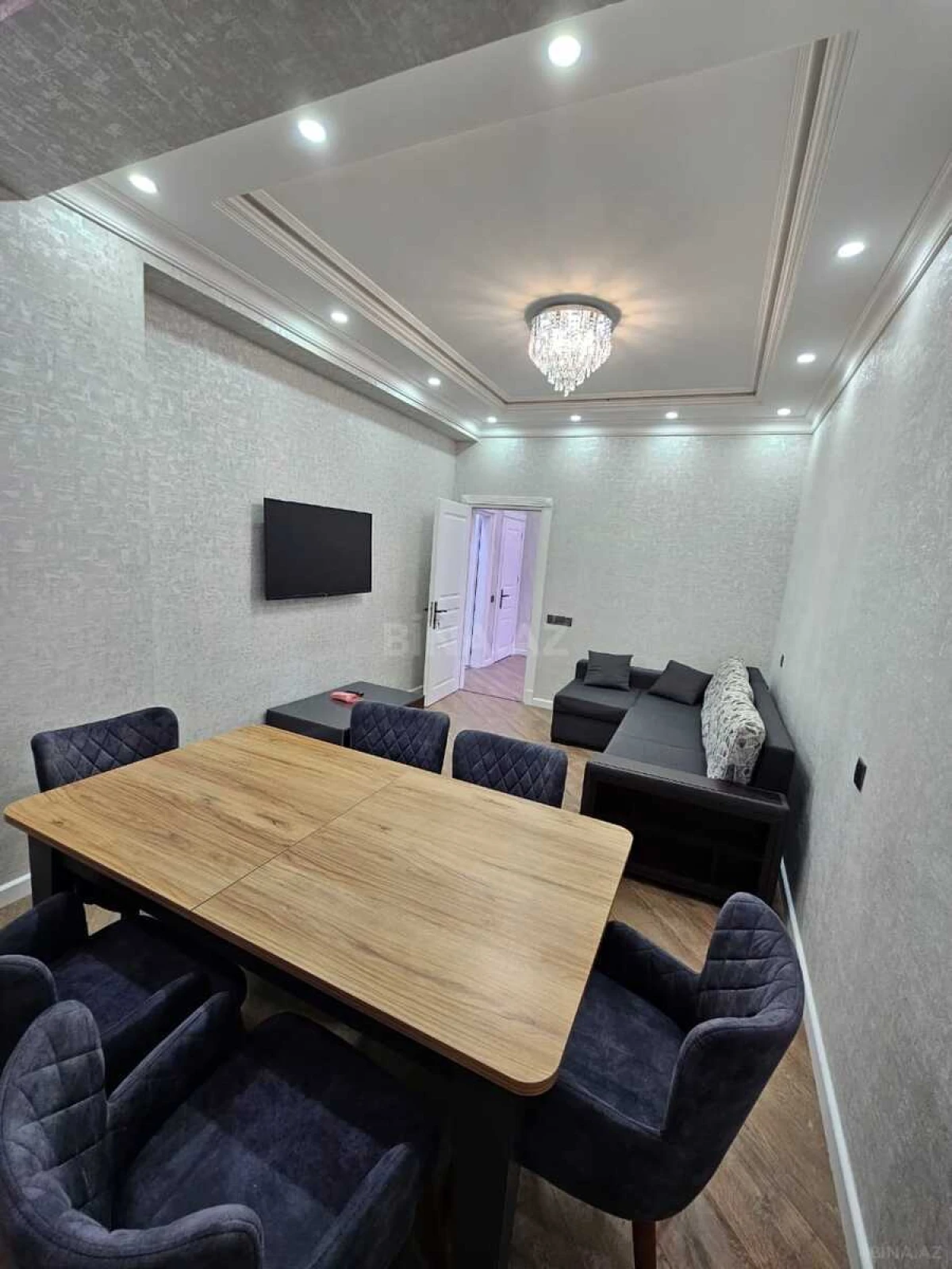 Satılır 2 otaqlı mənzil 100 m²