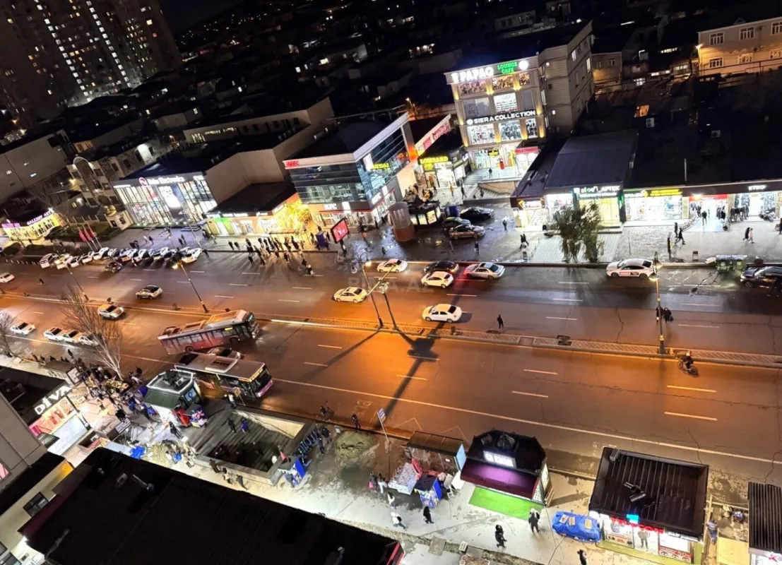 Satılır 3 otaqlı mənzil 140 m²