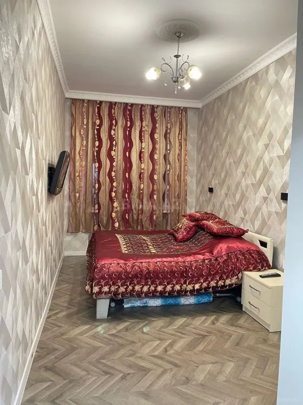 Kirayə verilir 2 otaqlı mənzil 60 m²