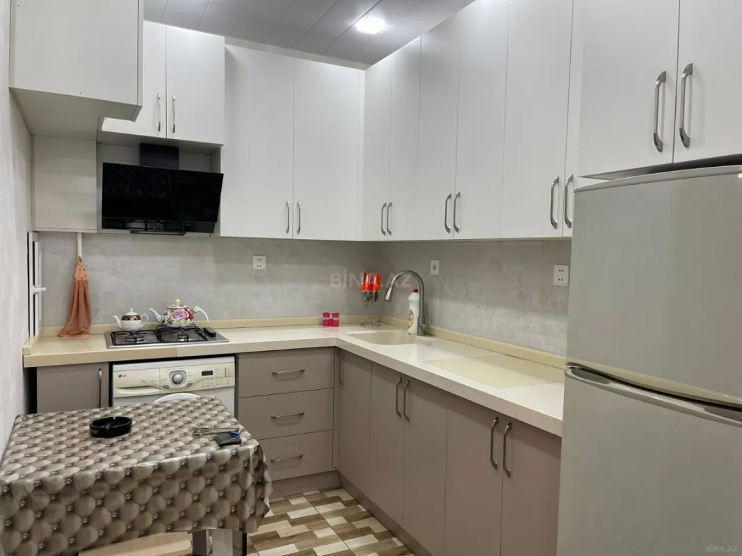 Kirayə verilir 2 otaqlı mənzil 60 m²