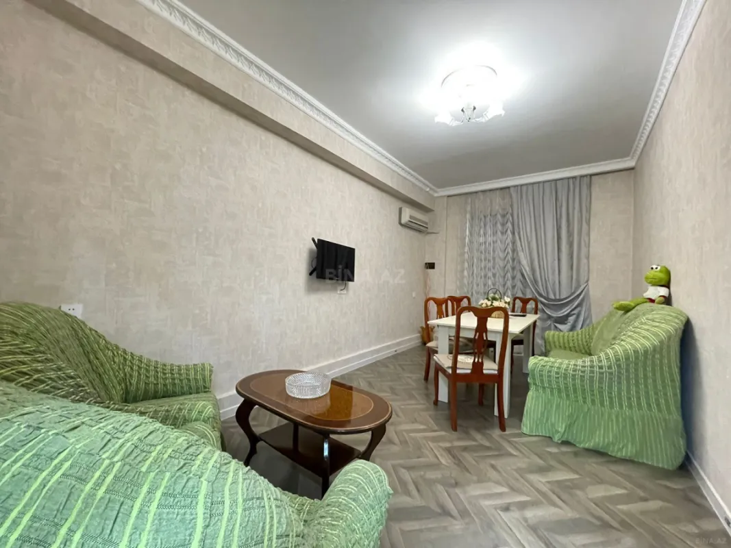 Kirayə verilir 2 otaqlı mənzil 60 m²