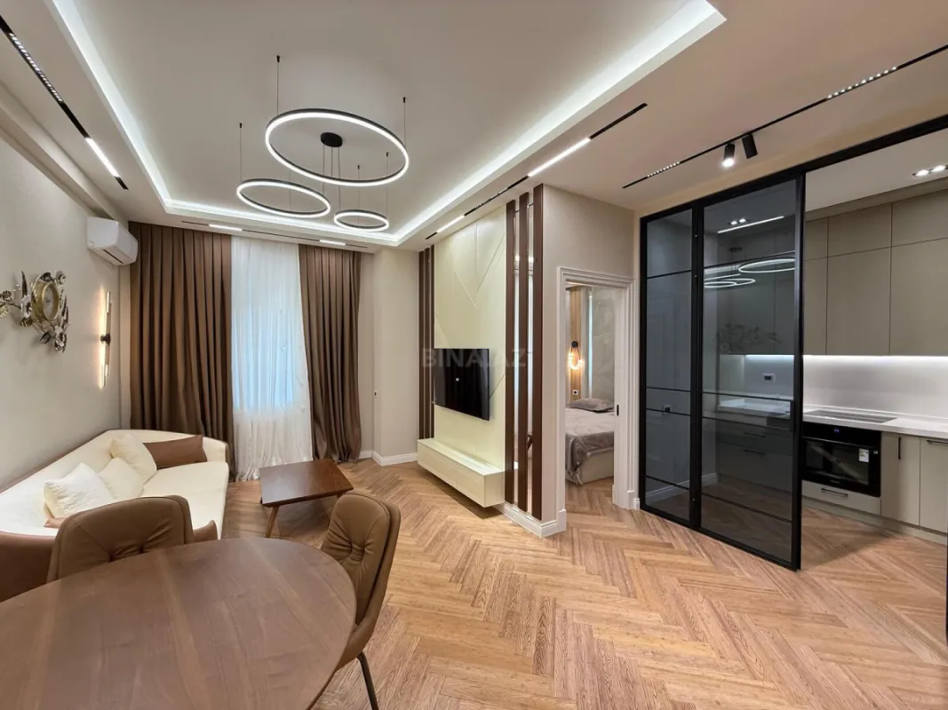 Satılır 2 otaqlı mənzil 68 m²