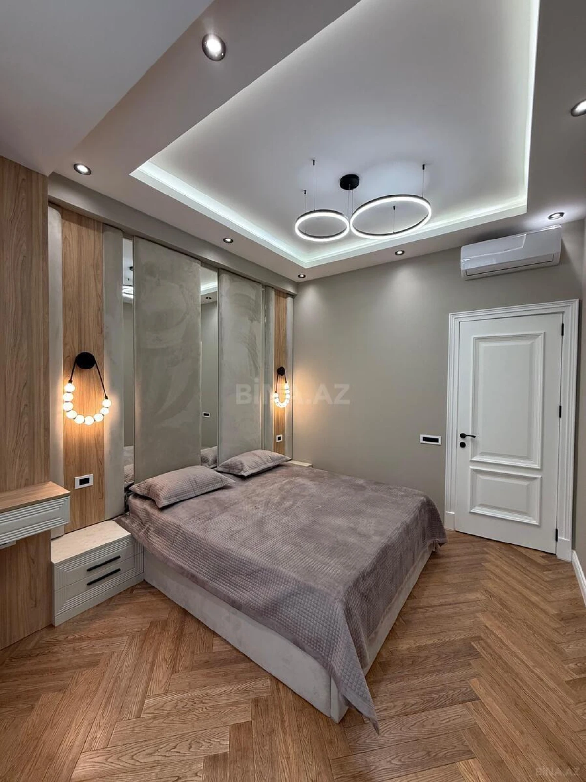 Satılır 2 otaqlı mənzil 68 m²