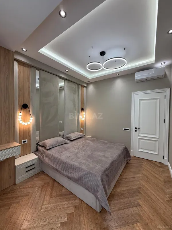 Satılır 2 otaqlı mənzil 68 m²