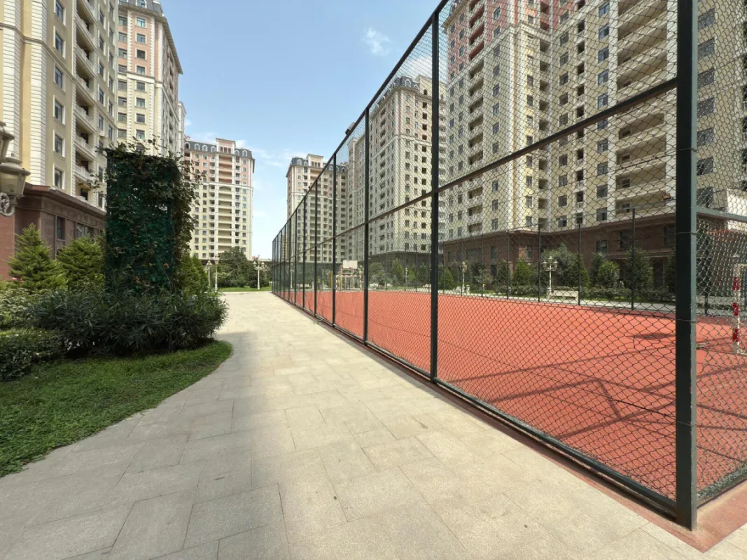 Satılır 2 otaqlı mənzil 68 m²