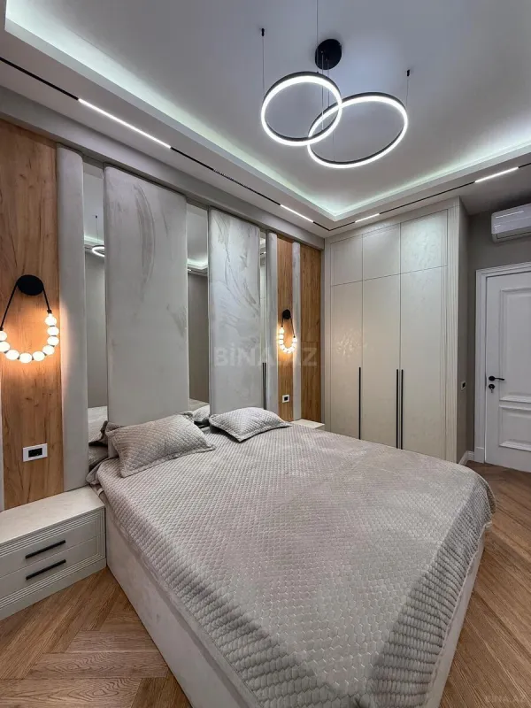 Satılır 2 otaqlı mənzil 68 m²