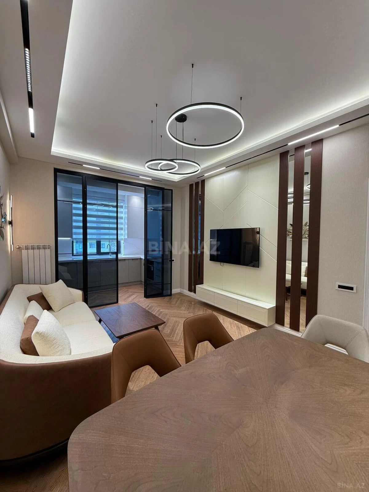 Satılır 2 otaqlı mənzil 68 m²