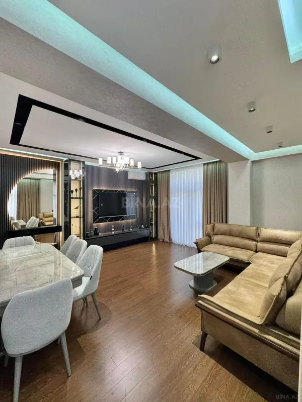 Satılır 3 otaqlı mənzil 108 m²