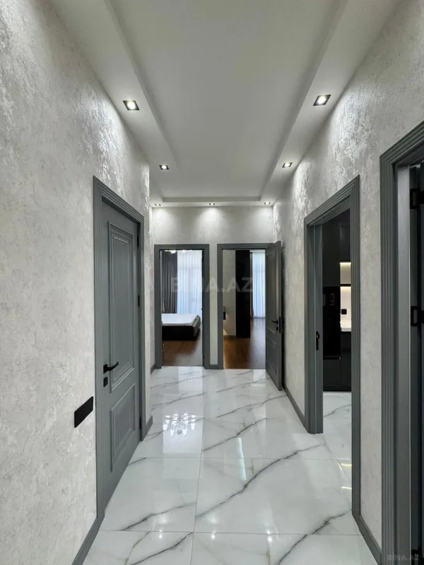 Satılır 3 otaqlı mənzil 108 m²