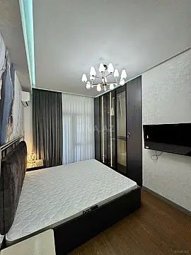 Satılır 3 otaqlı mənzil 108 m²