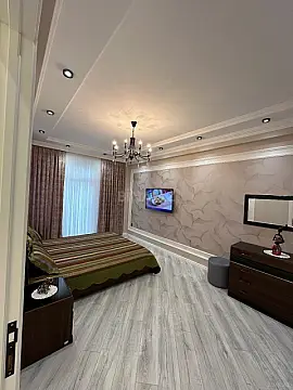 Kirayə verilir 2 otaqlı mənzil 75 m²