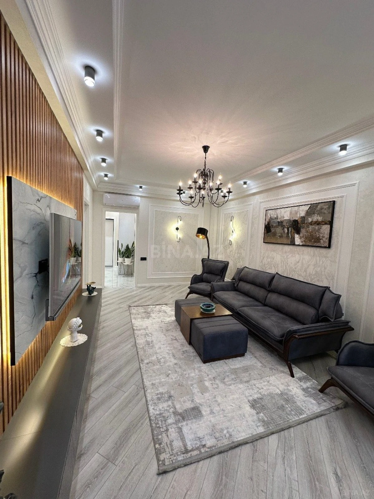 Kirayə verilir 2 otaqlı mənzil 75 m²