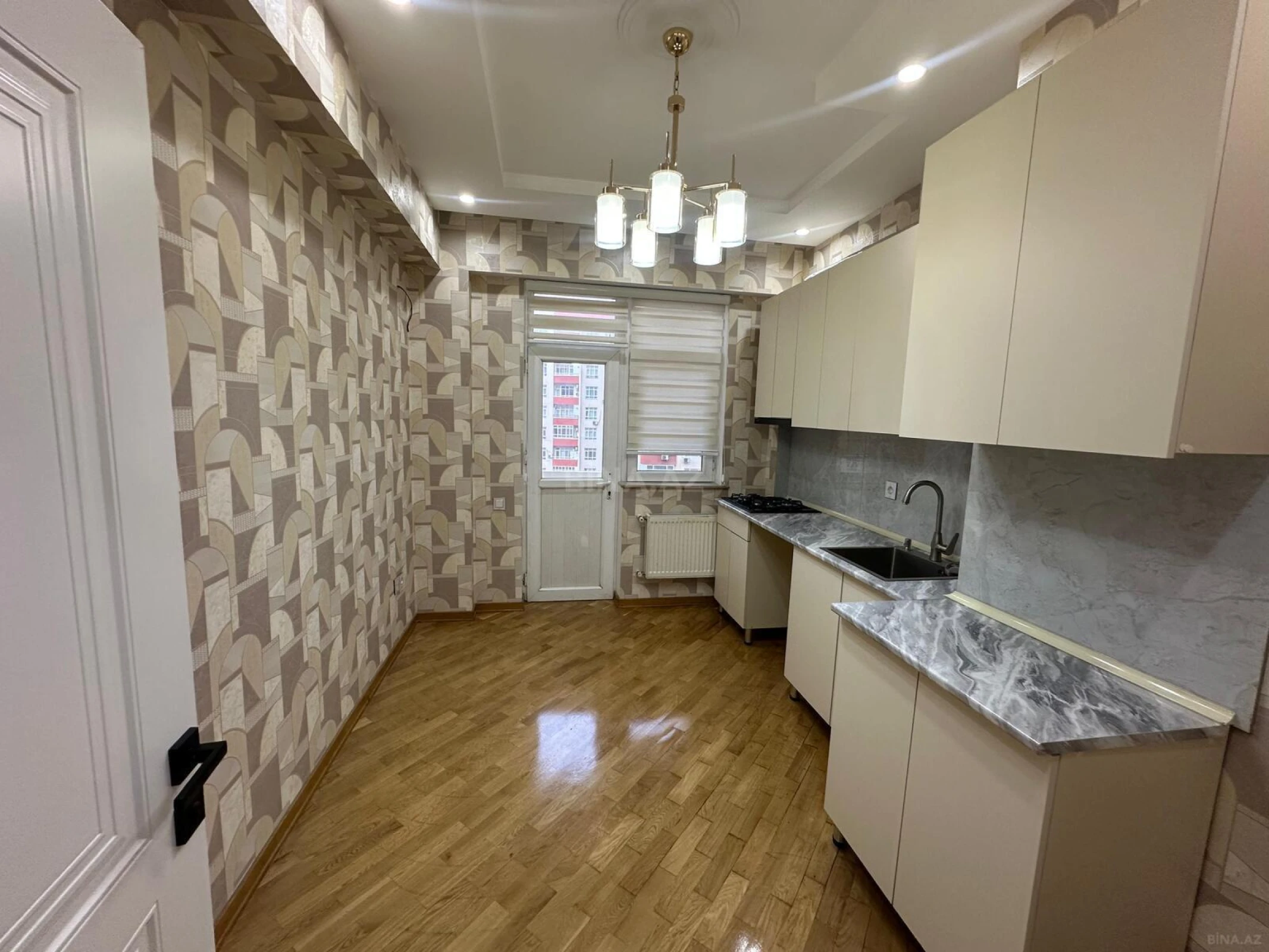Satılır 3 otaqlı mənzil 85 m²