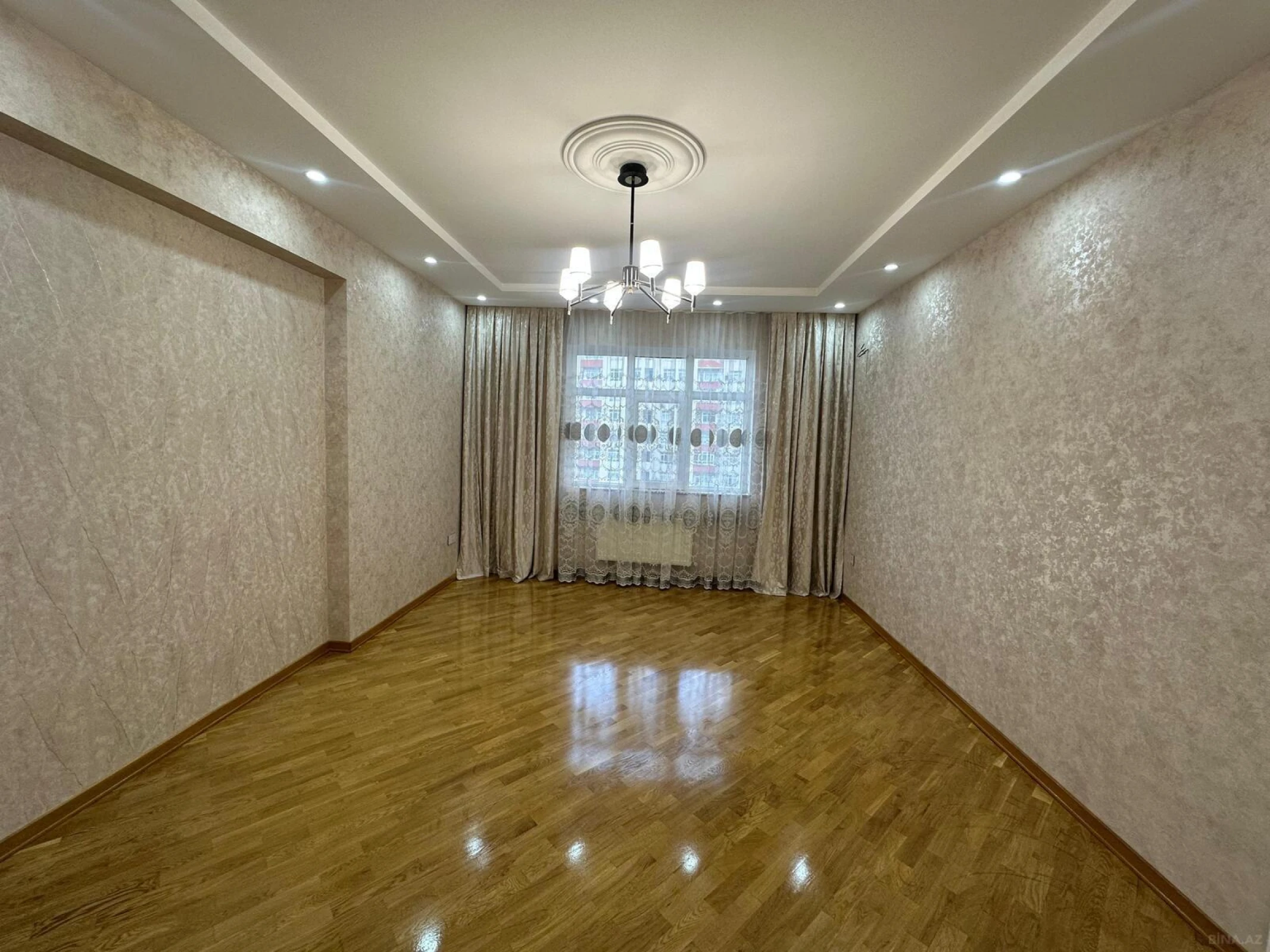 Satılır 3 otaqlı mənzil 85 m²