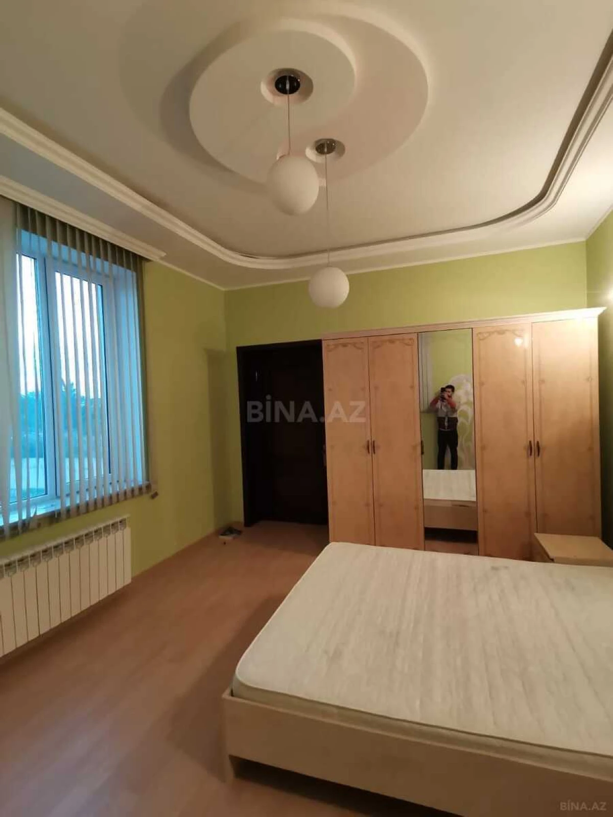 Satılır 6 otaqlı həyət evi 350 m²