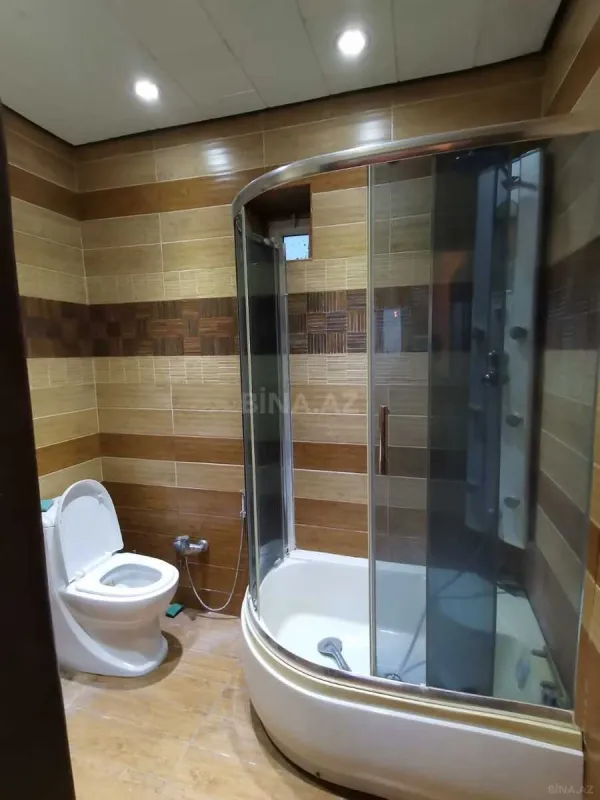 Satılır 6 otaqlı həyət evi 350 m²