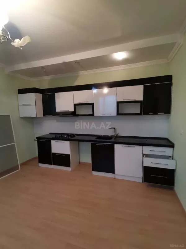 Satılır 6 otaqlı həyət evi 350 m²