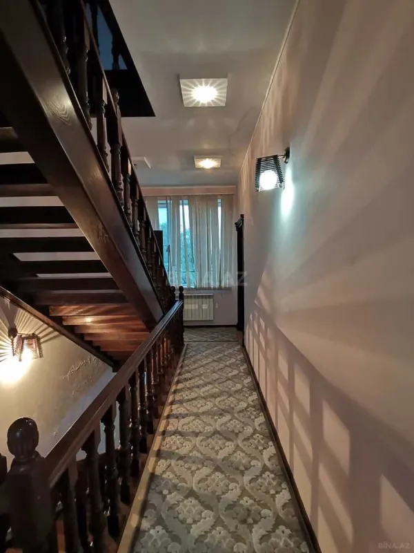 Satılır 6 otaqlı həyət evi 350 m²