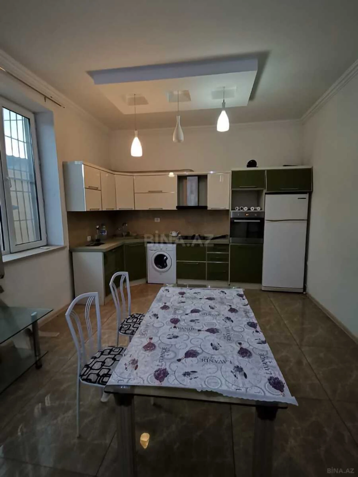 Satılır 6 otaqlı həyət evi 350 m²