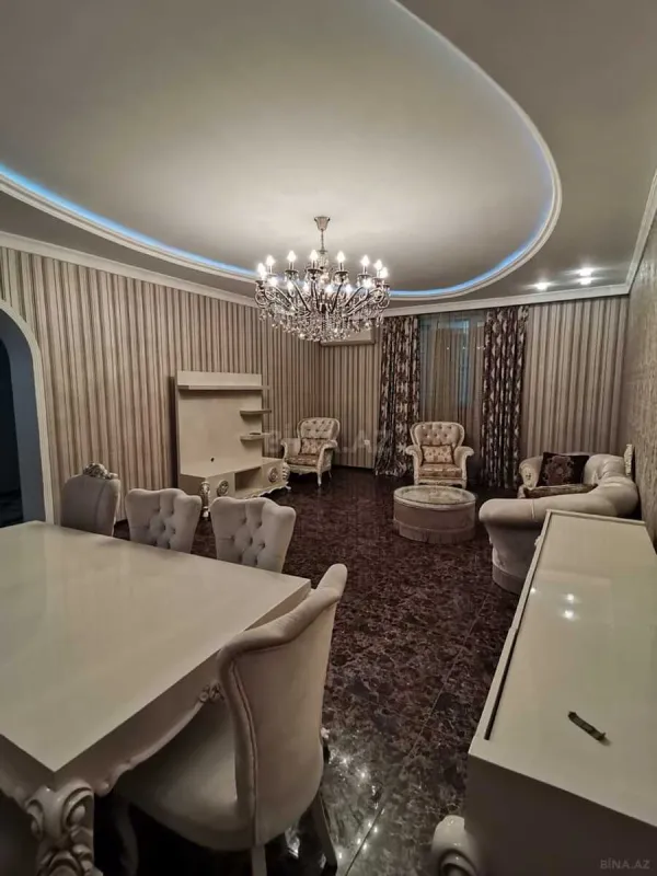 Satılır 6 otaqlı həyət evi 350 m²