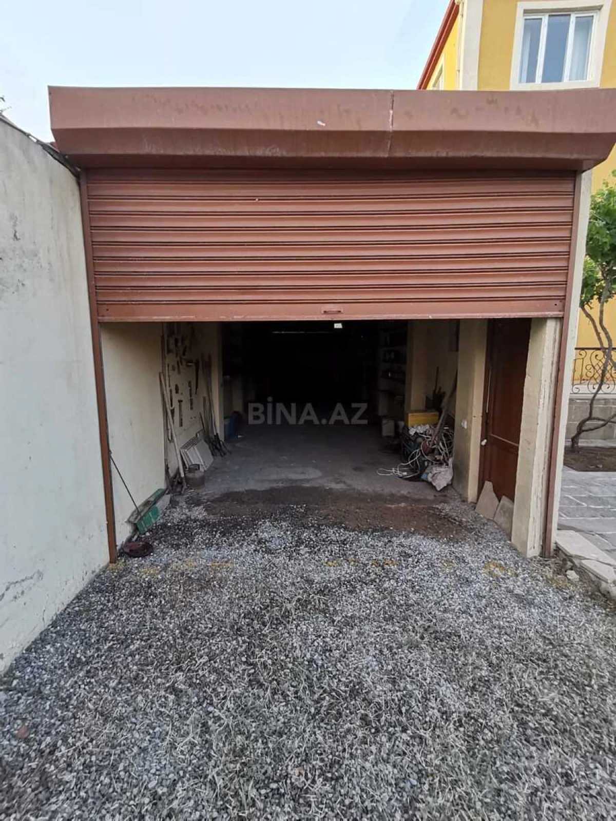 Satılır 6 otaqlı həyət evi 350 m²