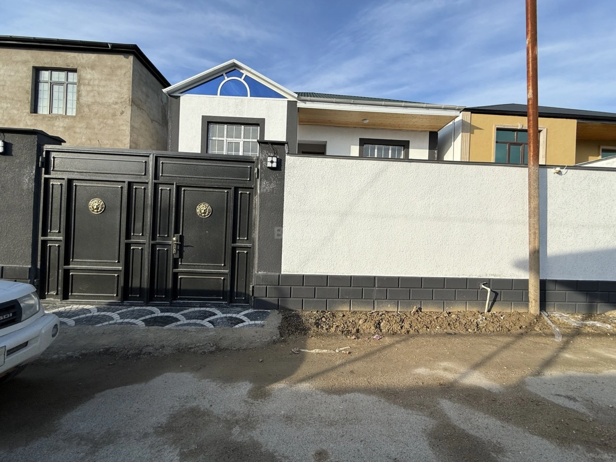 Satılır 4 otaqlı həyət evi 120 m²