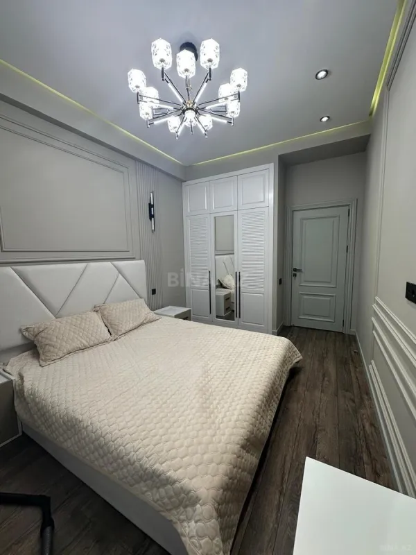 Satılır 2 otaqlı mənzil 70 m²