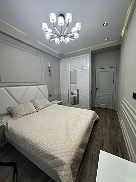 Satılır 2 otaqlı mənzil 70 m²