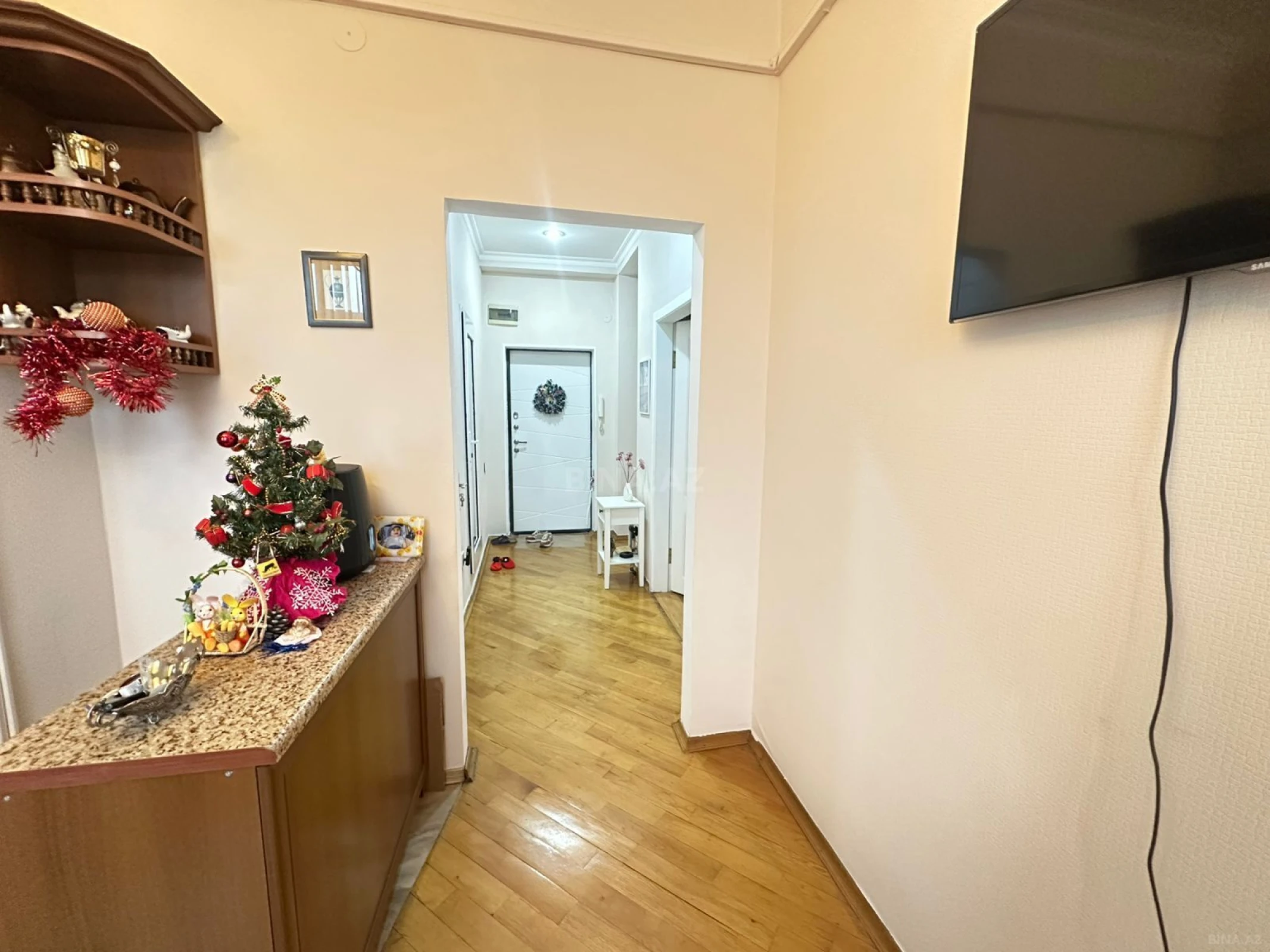 Satılır 2 otaqlı mənzil 78 m²